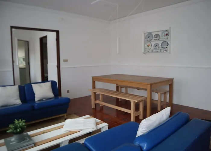 The Minimal House Бомбаррал